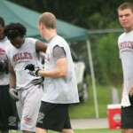Chiles plyers discuss next play